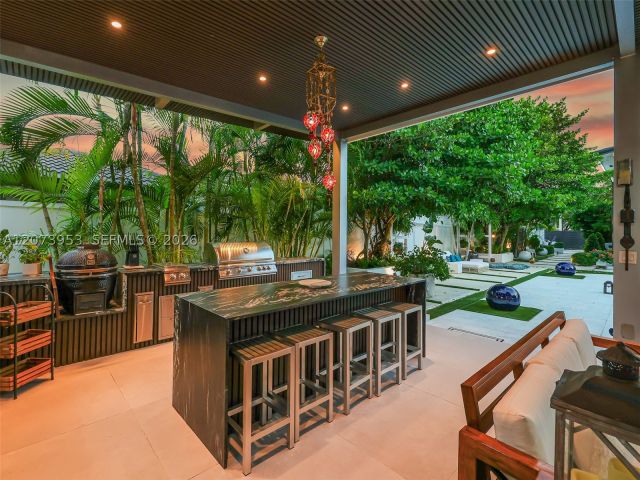 4-bedroom home for rent in Miami - 8761 SW 56th St - MondialRealty