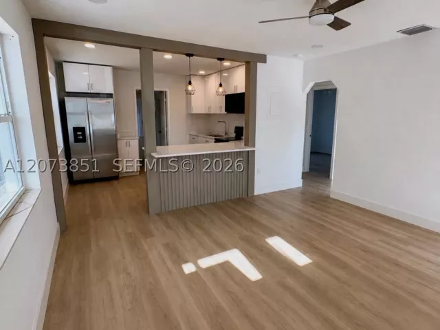 3-bedroom home for sale in Hollywood - 825 S 28th Ave - MondialRealty