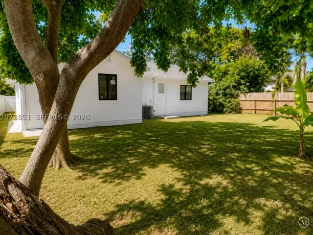 3-bedroom home for sale in Hollywood - 825 S 28th Ave - MondialRealty