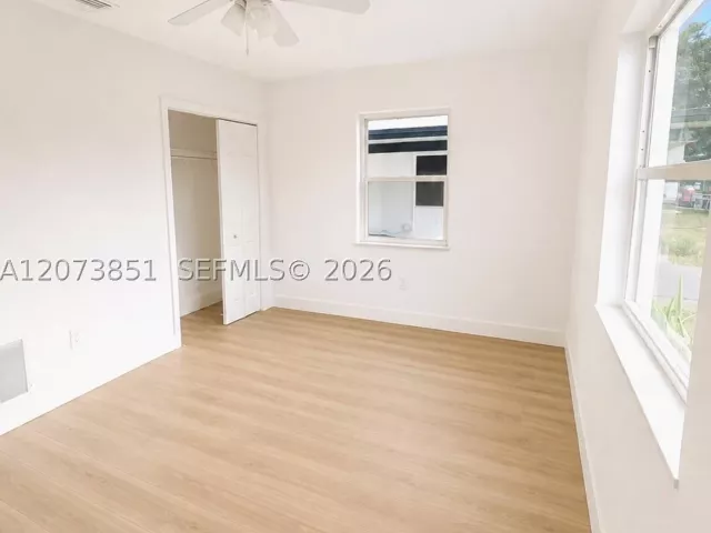 3-bedroom home for sale in Hollywood - 825 S 28th Ave - MondialRealty