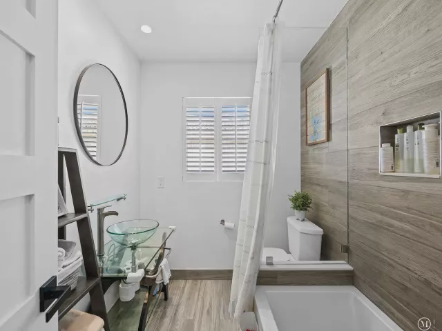 4-bedroom home for rent in Fort Lauderdale - 2011 NE 60TH Street - MondialRealty
