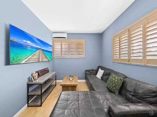 4-bedroom home for rent in Fort Lauderdale - 2011 NE 60TH Street - MondialRealty