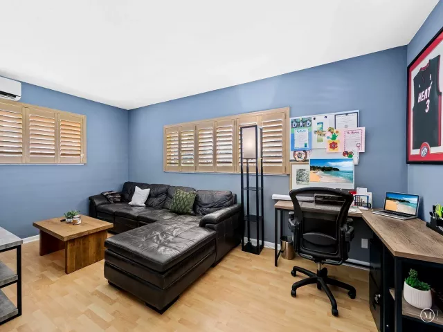 4-bedroom home for rent in Fort Lauderdale - 2011 NE 60TH Street - MondialRealty