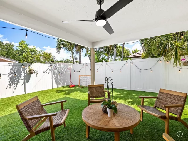 4-bedroom home for rent in Fort Lauderdale - 2011 NE 60TH Street - MondialRealty