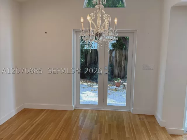 3-bedroom home for rent in Miami - 3865 Poinciana Ave - MondialRealty