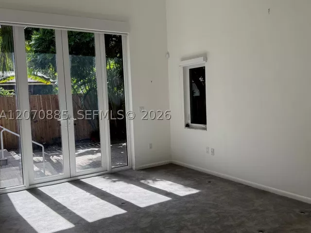 3-bedroom home for rent in Miami - 3865 Poinciana Ave - MondialRealty