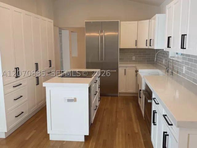 3-bedroom home for rent in Miami - 3865 Poinciana Ave - MondialRealty