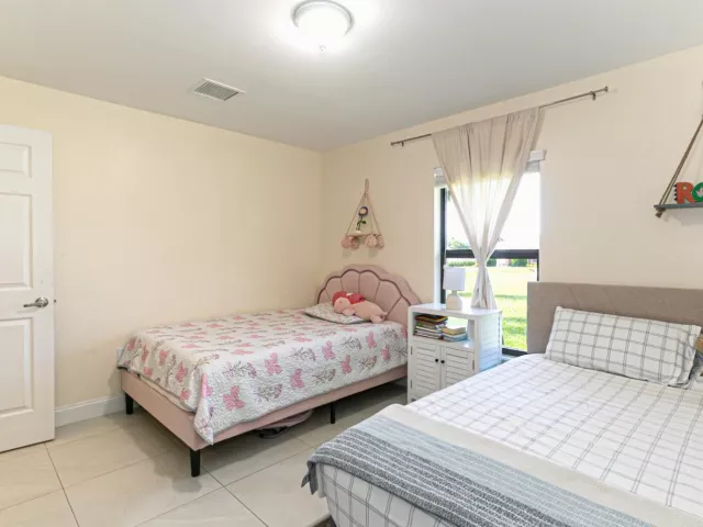 3-bedroom home for sale in West Palm Beach - 5803 Lime Road - MondialRealty