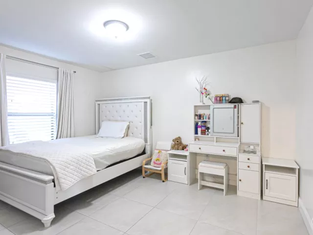 3-bedroom home for sale in West Palm Beach - 5803 Lime Road - MondialRealty