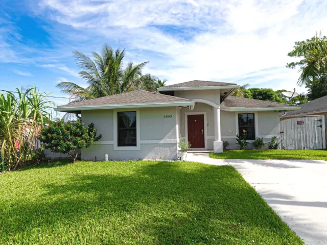 3-bedroom home for sale in West Palm Beach - 5803 Lime Road - MondialRealty