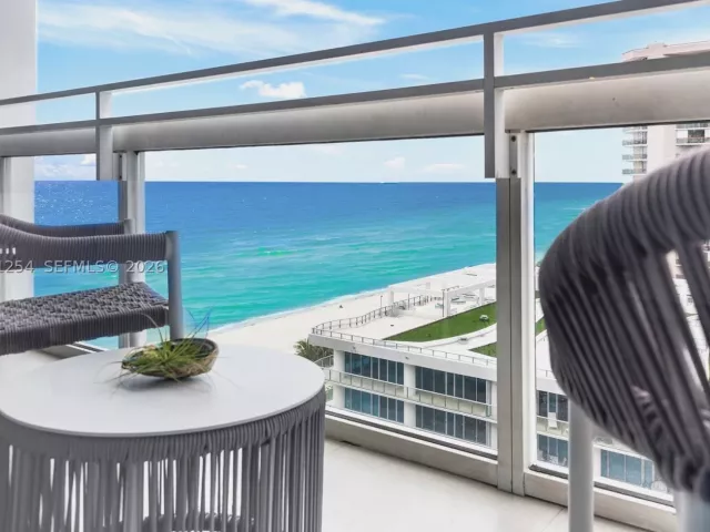 2-bedroom condo for sale in Miami Beach - 6801 Collins Ave 1206/1210 - MondialRealty