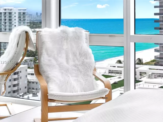 2-bedroom condo for sale in Miami Beach - 6801 Collins Ave 1206/1210 - MondialRealty