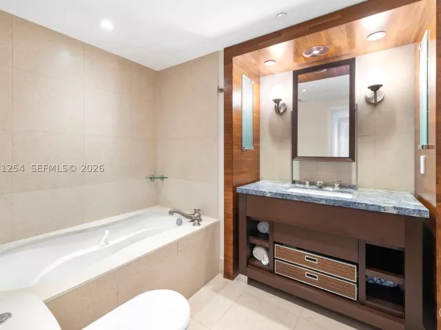 2-bedroom condo for sale in Miami Beach - 6801 Collins Ave 1206/1210 - MondialRealty