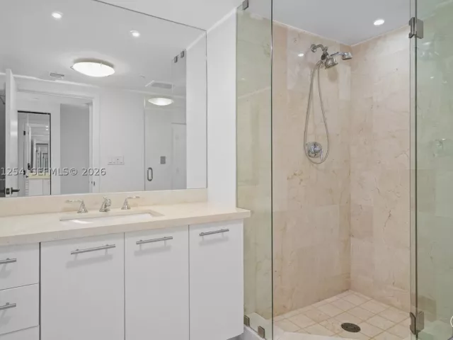 2-bedroom condo for sale in Miami Beach - 6801 Collins Ave 1206/1210 - MondialRealty