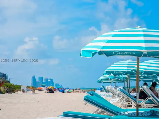 2-bedroom condo for sale in Miami Beach - 6801 Collins Ave 1206/1210 - MondialRealty