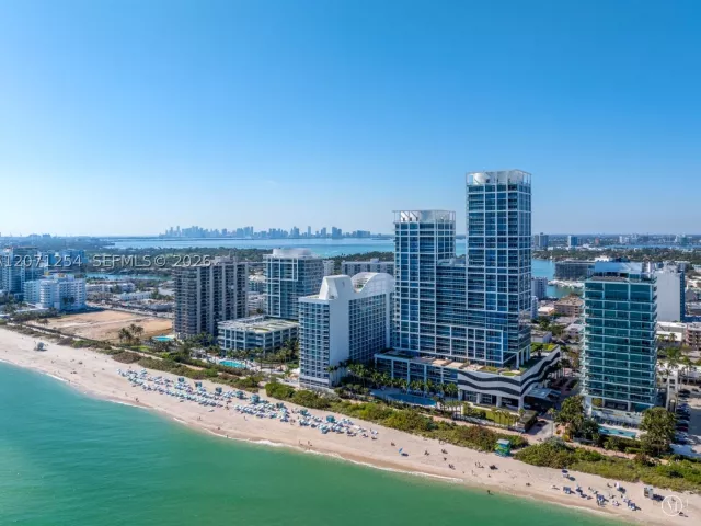 2-bedroom condo for sale in Miami Beach - 6801 Collins Ave 1206/1210 - MondialRealty