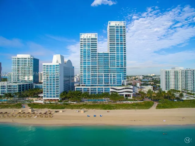 2-bedroom condo for sale in Miami Beach - 6801 Collins Ave 1206/1210 - MondialRealty