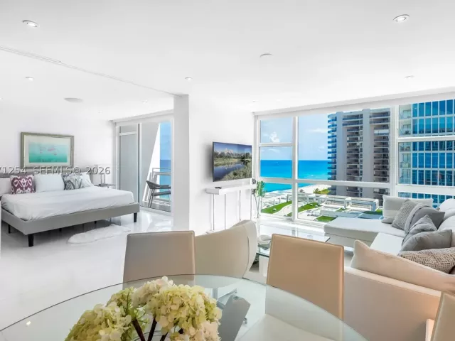 2-bedroom condo for sale in Miami Beach - 6801 Collins Ave 1206/1210 - MondialRealty