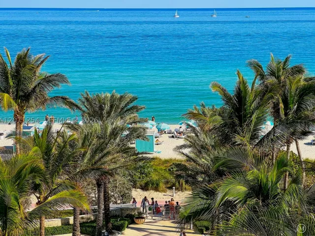 2-bedroom condo for sale in Miami Beach - 6801 Collins Ave 1206/1210 - MondialRealty