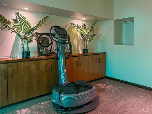 2-bedroom condo for sale in Miami Beach - 6801 Collins Ave 1206/1210 - MondialRealty
