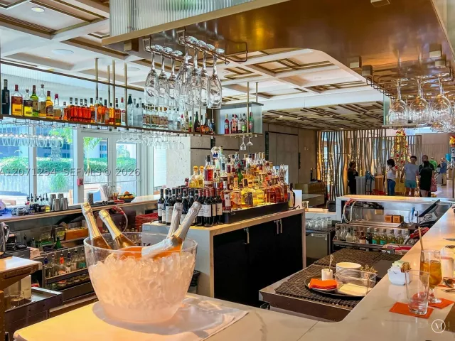 2-bedroom condo for sale in Miami Beach - 6801 Collins Ave 1206/1210 - MondialRealty