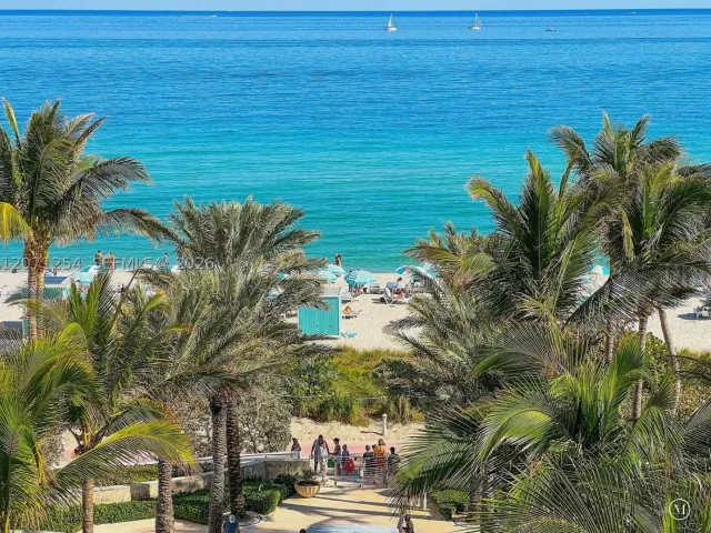 2-bedroom condo for sale in Miami Beach - 6801 Collins Ave 1206/1210 - MondialRealty