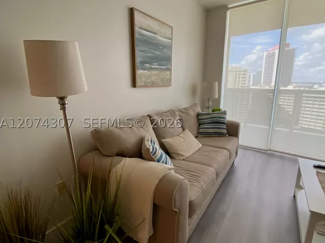 2-bedroom condo for rent in Hallandale Beach - 1850 S Ocean Dr 1409 - MondialRealty