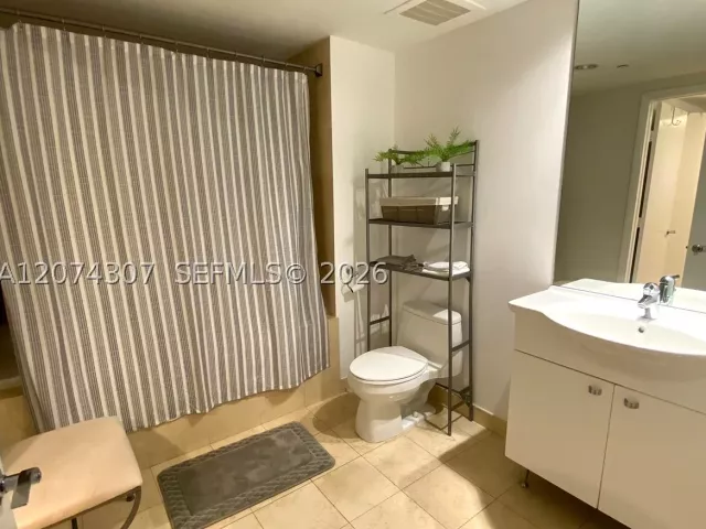 2-bedroom condo for rent in Hallandale Beach - 1850 S Ocean Dr 1409 - MondialRealty