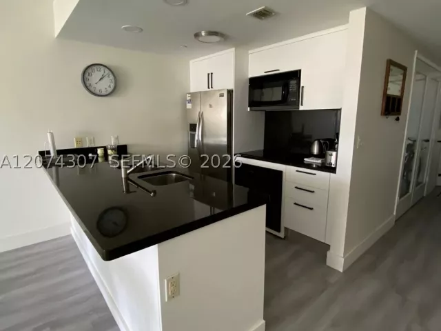 2-bedroom condo for rent in Hallandale Beach - 1850 S Ocean Dr 1409 - MondialRealty