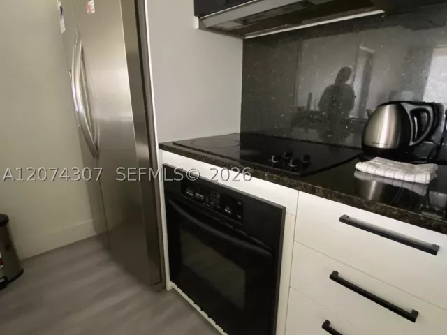 2-bedroom condo for rent in Hallandale Beach - 1850 S Ocean Dr 1409 - MondialRealty