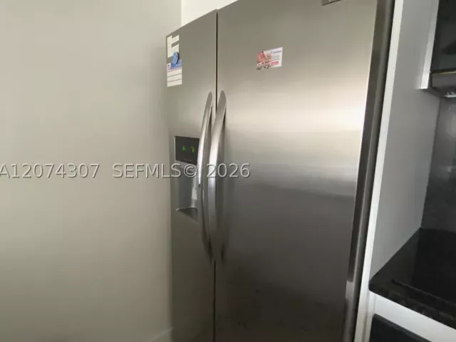 2-bedroom condo for rent in Hallandale Beach - 1850 S Ocean Dr 1409 - MondialRealty