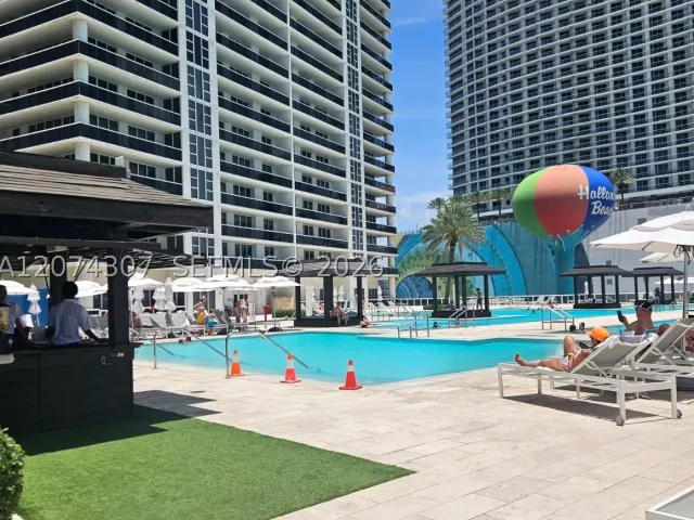 2-bedroom condo for rent in Hallandale Beach - 1850 S Ocean Dr 1409 - MondialRealty