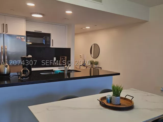 2-bedroom condo for rent in Hallandale Beach - 1850 S Ocean Dr 1409 - MondialRealty