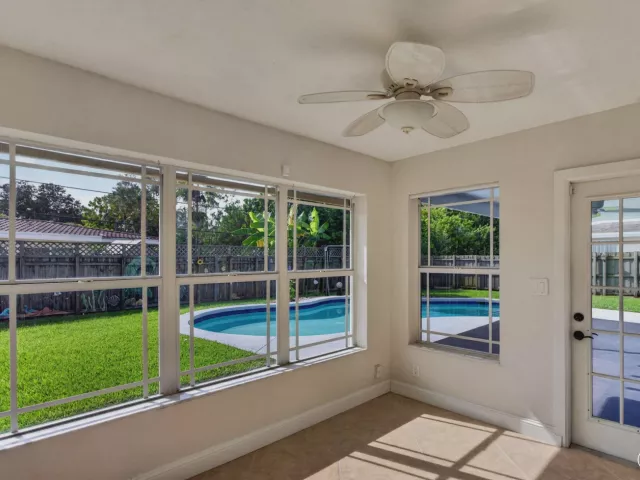 3-bedroom home for rent in Pompano Beach - 1240 SW 3RD Terrace - MondialRealty