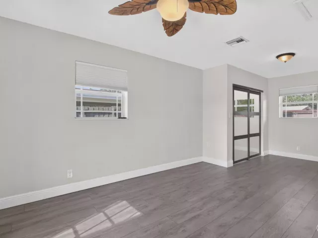 3-bedroom home for rent in Pompano Beach - 1240 SW 3RD Terrace - MondialRealty