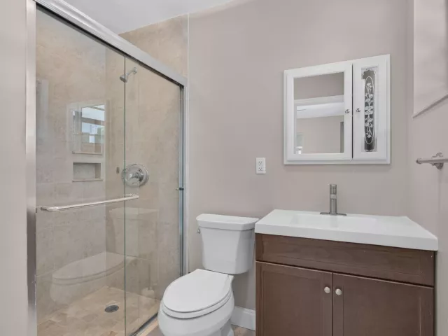 3-bedroom home for rent in Pompano Beach - 1240 SW 3RD Terrace - MondialRealty