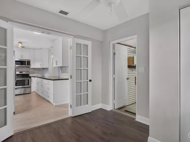 3-bedroom home for rent in Pompano Beach - 1240 SW 3RD Terrace - MondialRealty