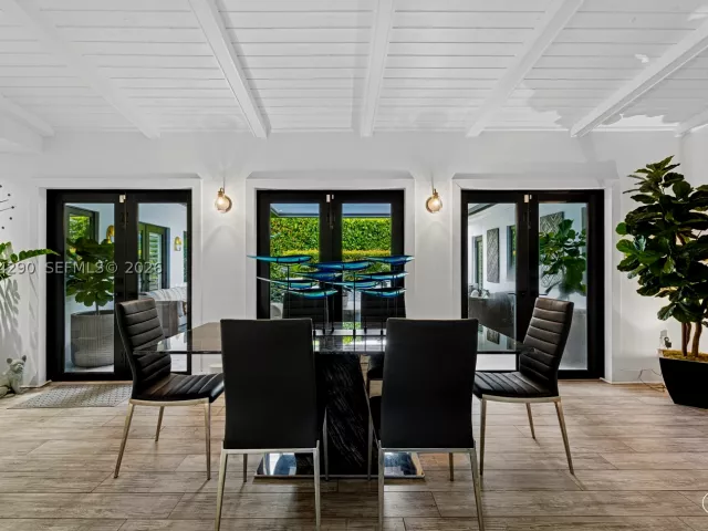 3-bedroom home for rent in Coral Gables - 231 Fluvia Ave - - MondialRealty