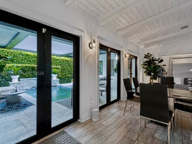 3-bedroom home for rent in Coral Gables - 231 Fluvia Ave - - MondialRealty