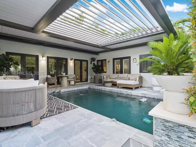 3-bedroom home for rent in Coral Gables - 231 Fluvia Ave - - MondialRealty