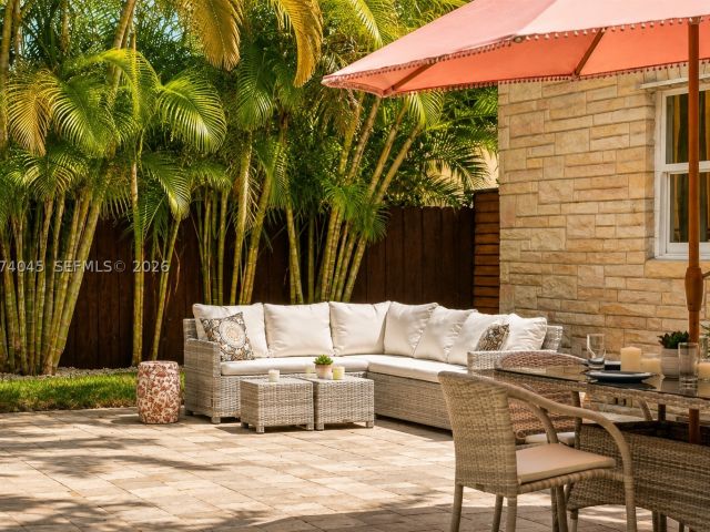 2-bedroom home for sale in Miami - 801 NE 70th St - MondialRealty