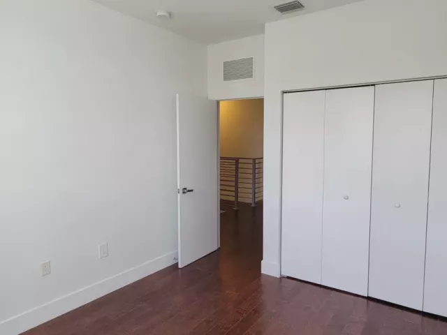 3-bedroom home for rent in Doral - 10219 NW 72nd Ter - MondialRealty