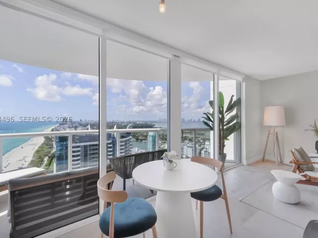 2-bedroom condo for sale in Miami Beach -  - MondialRealty