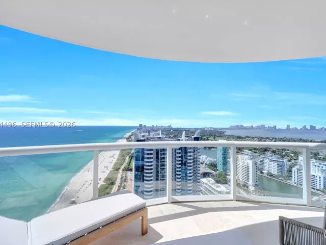 2-bedroom condo for sale in Miami Beach -  - MondialRealty