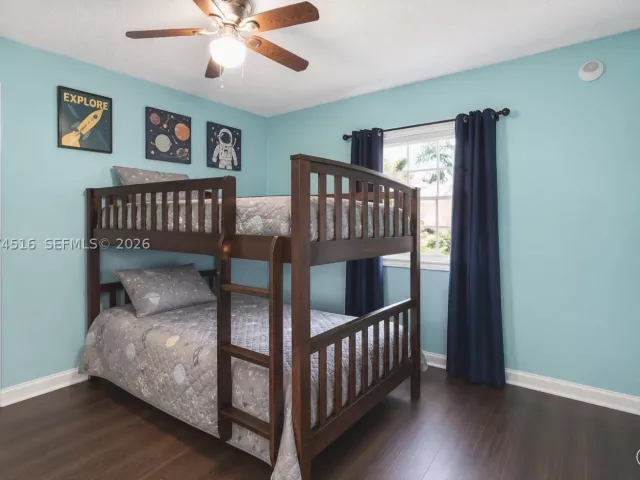 3-bedroom home for sale in Miami Gardens - 102 NE 206th Ter - MondialRealty