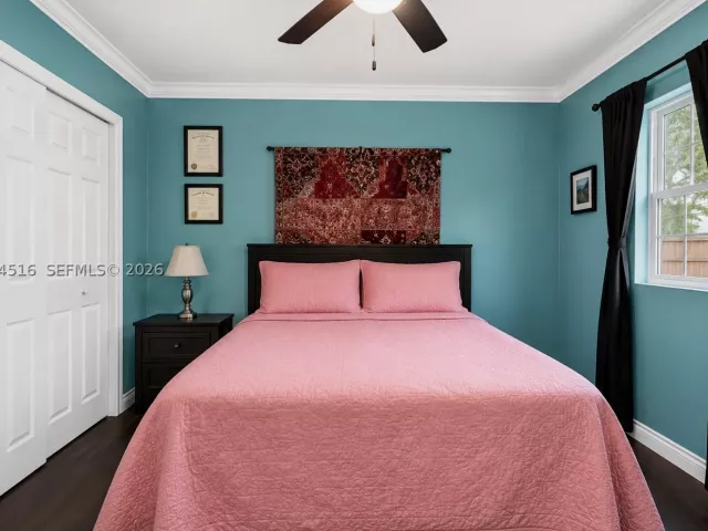 3-bedroom home for sale in Miami Gardens - 102 NE 206th Ter - MondialRealty