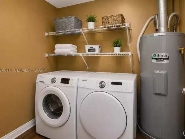 3-bedroom home for sale in Miami Gardens - 102 NE 206th Ter - MondialRealty