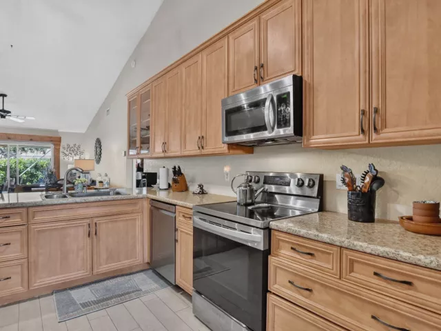 3-bedroom home for sale in Boca Raton - 11241 Coral Reef Drive - MondialRealty