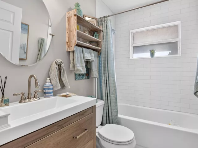 3-bedroom home for sale in Boca Raton - 11241 Coral Reef Drive - MondialRealty