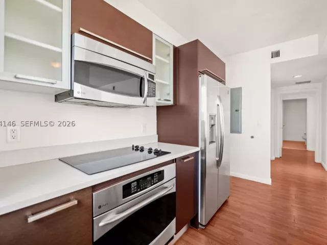 2-bedroom condo for sale in Miami - 333 NE 24th St 1401 - MondialRealty